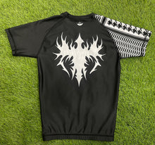 Load image into Gallery viewer, Aqueous Keffiyeh Rash Guard – Black &amp; White
